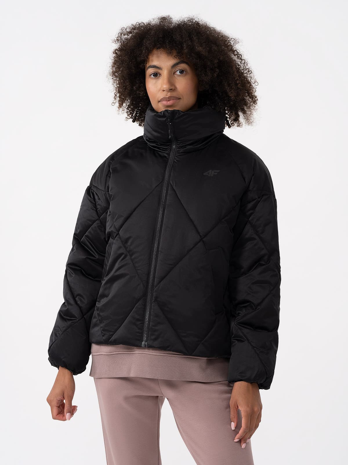 4F 4FAW23TDJAF232 DEEP BLACK Dámská bunda US L 4FAW23TDJAF232 DEEP BLACK - náhled 2