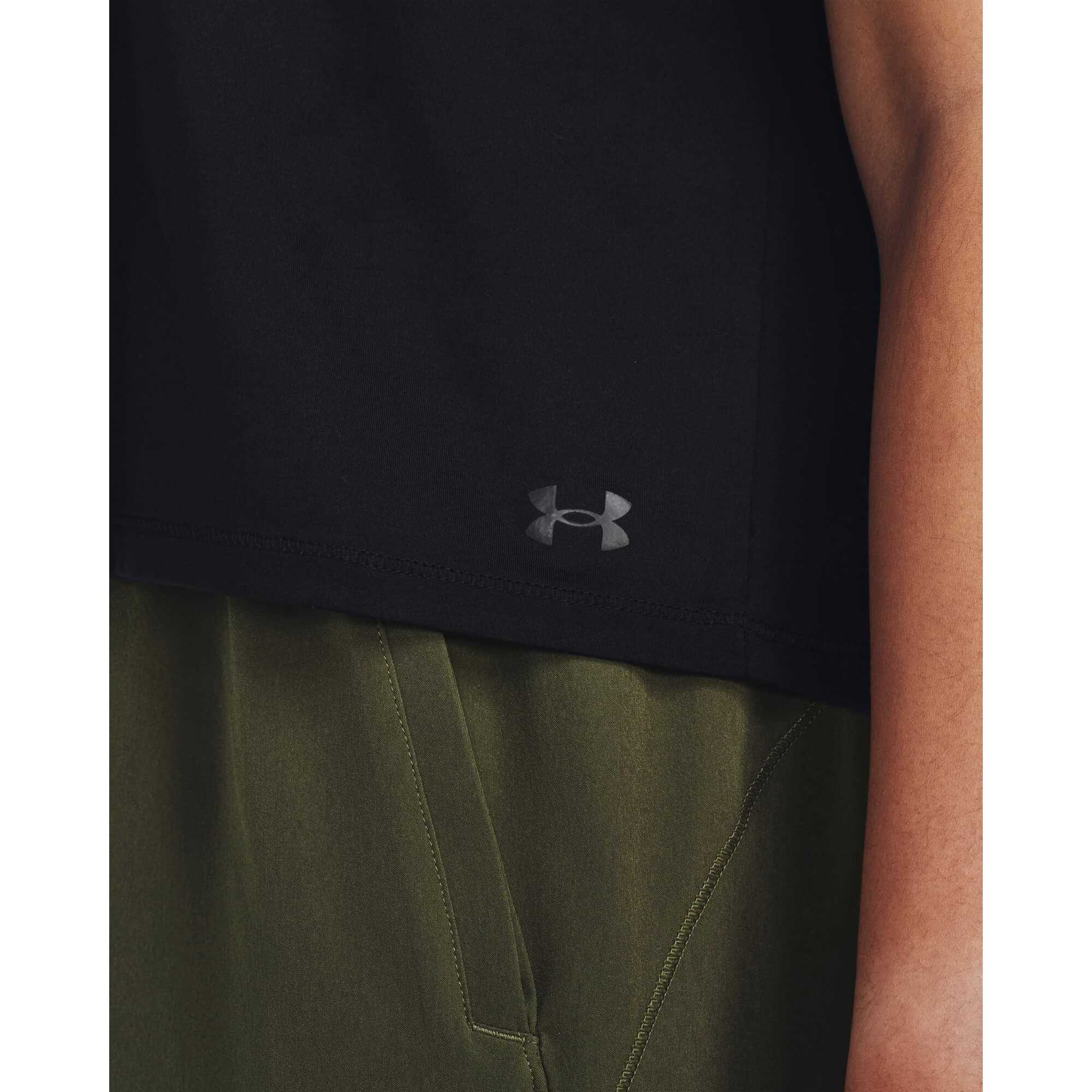 Under Armour Motion SS Dámské sportovní tričko US L 1379178-001 - náhled 4