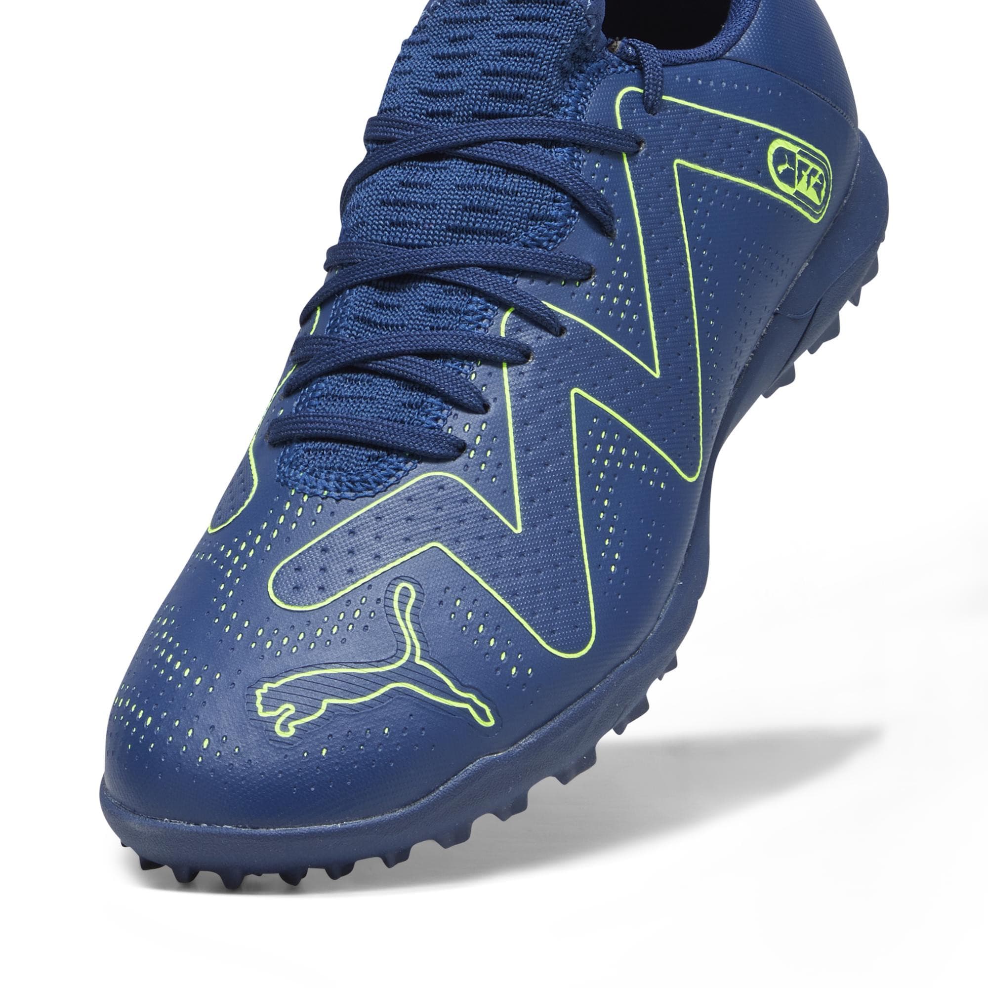 Puma FUTURE PLAY TT Pánské turfy EU 40.5 107381-03 - náhled 4
