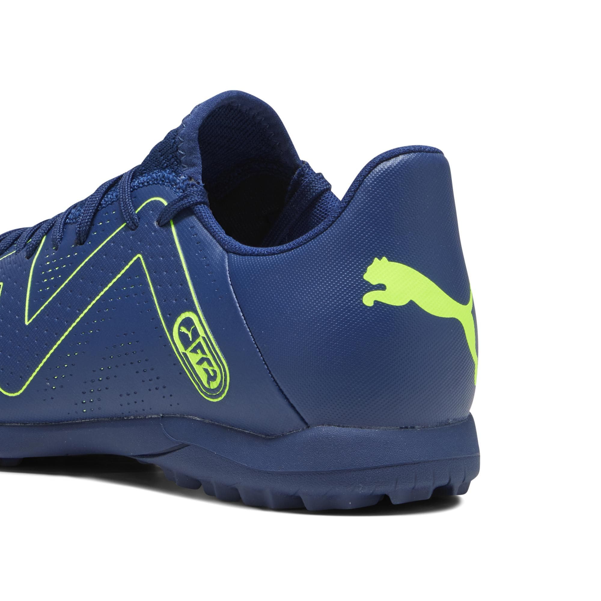 Puma FUTURE PLAY TT Pánské turfy EU 40.5 107381-03 - náhled 5