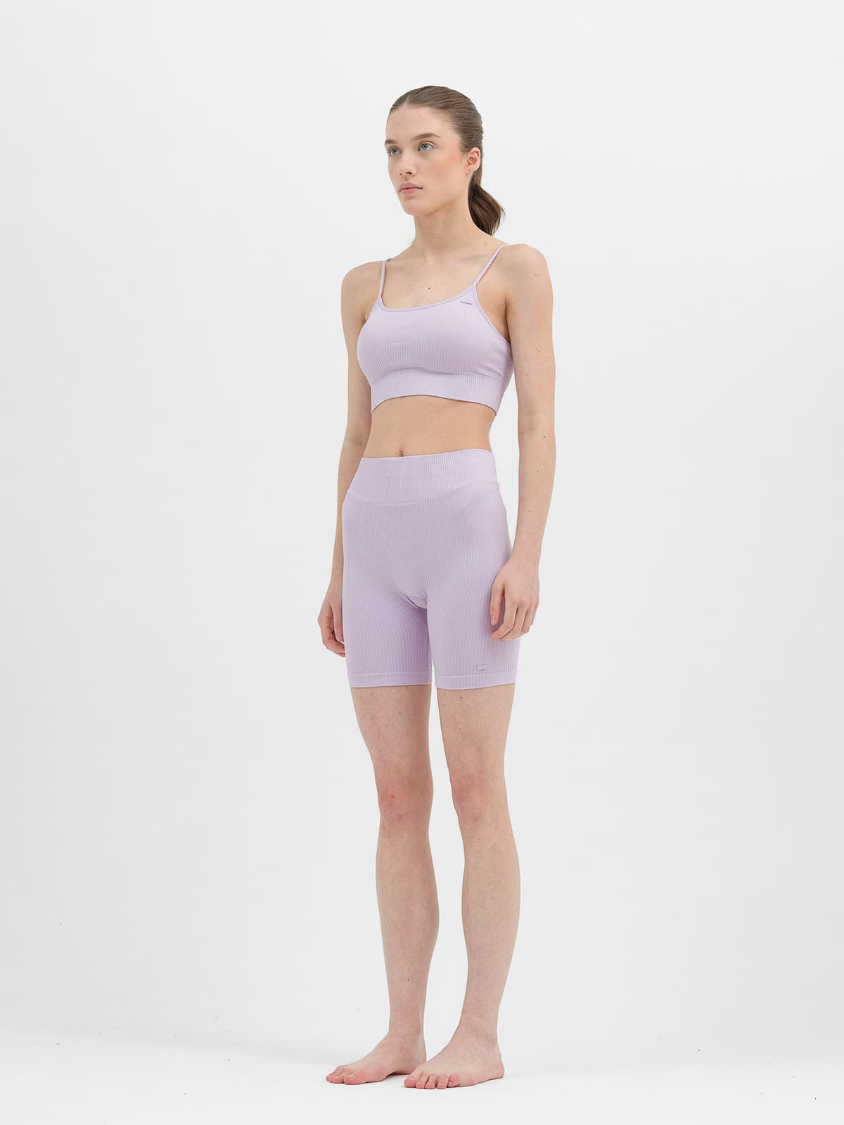 4F SHORTS FNK F498 Dámské legínové kraťasy na jógu US M/L 4FWSS24TFSHF498 LIGHT VIOLET - náhled 2